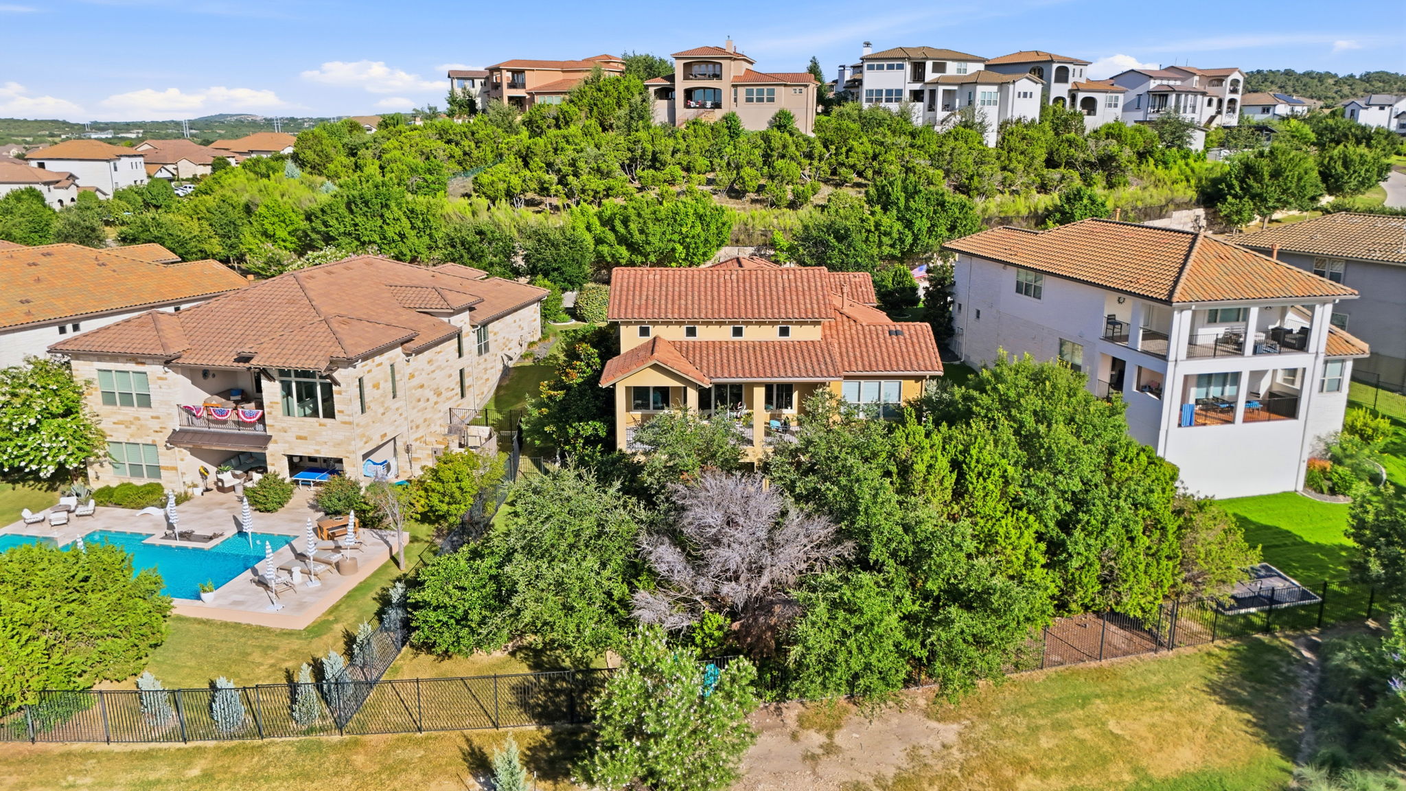 007_F8_AERIAL_111 Serene Hilltop Cir