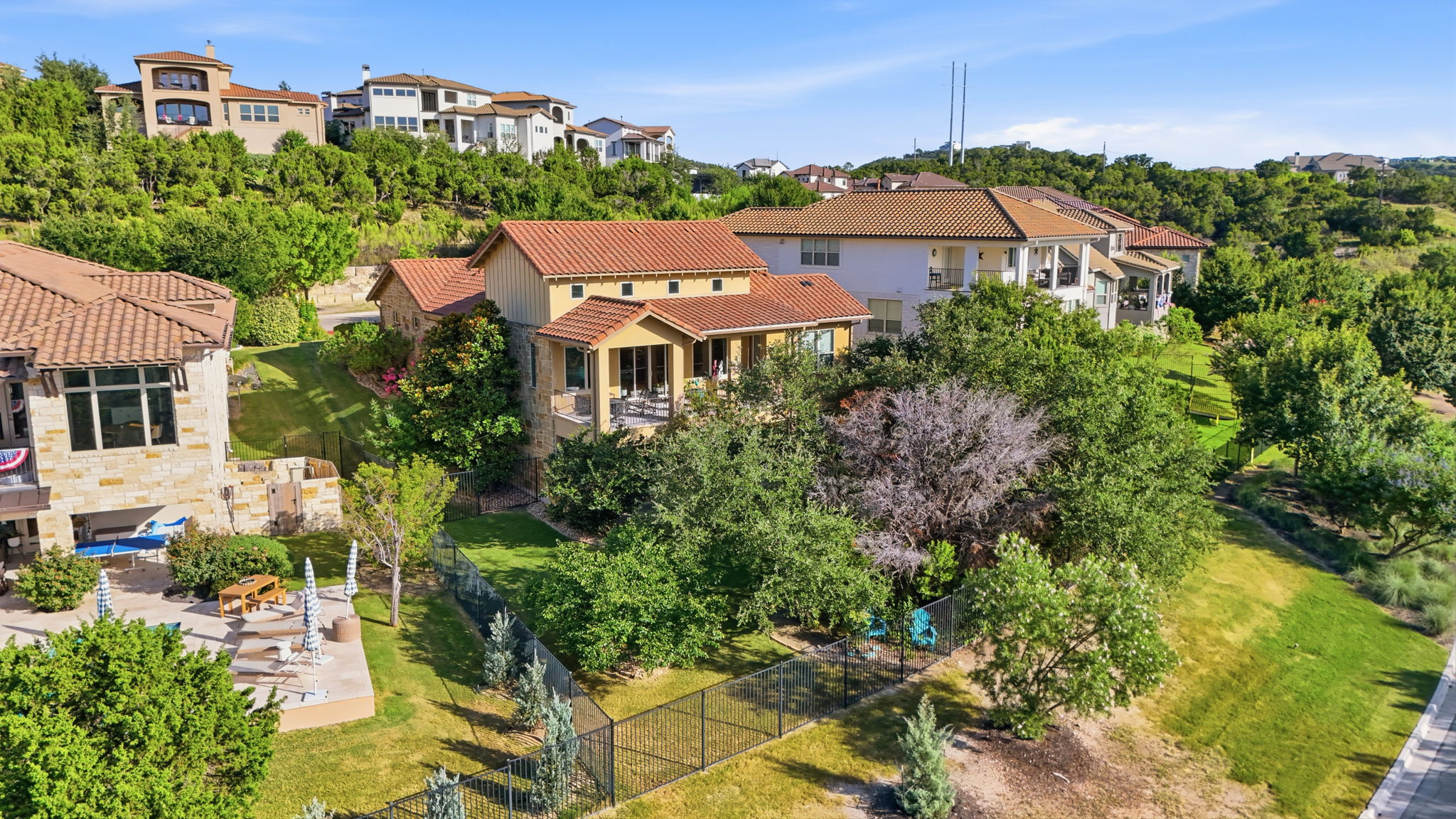 008_F8_AERIAL_111 Serene Hilltop Cir