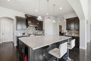 013_F8_111 Serene Hilltop Cir
