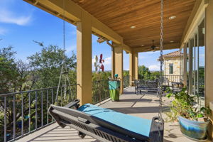 043_F8_111 Serene Hilltop Cir