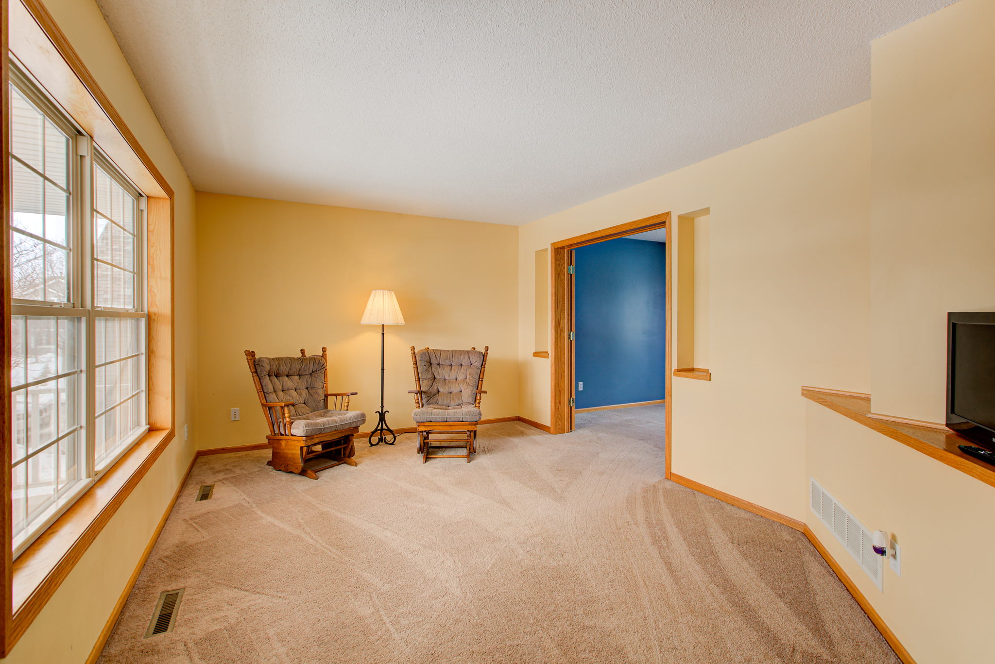 Entryway / Formal Living Room