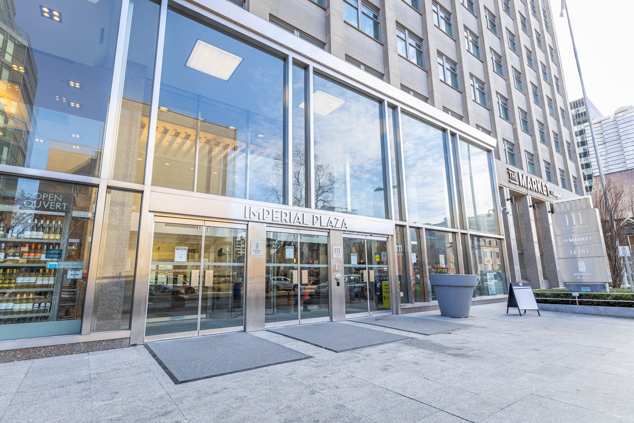 Toronto property showcase — delivered property photograph 3