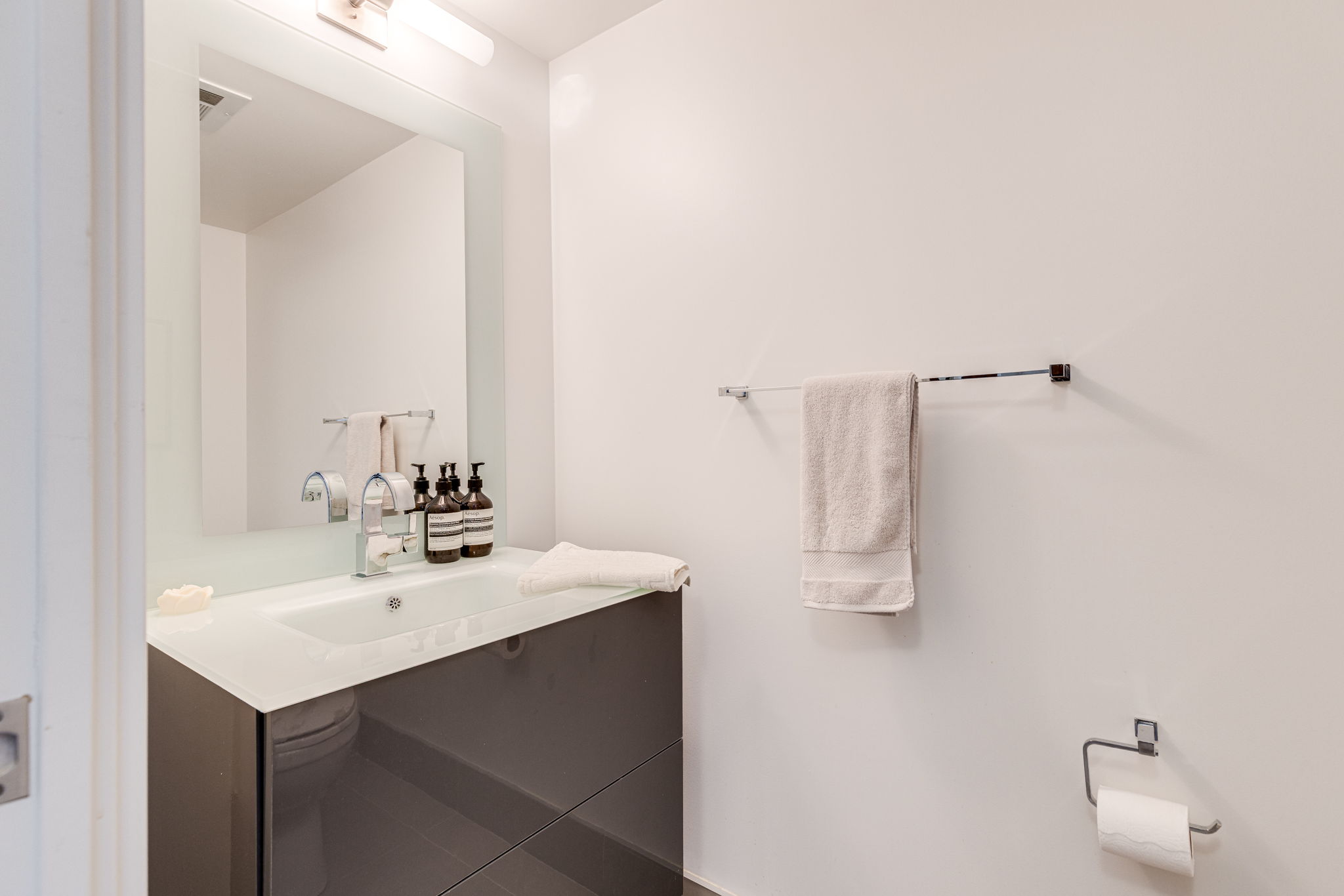Toronto property showcase — delivered property photograph 16