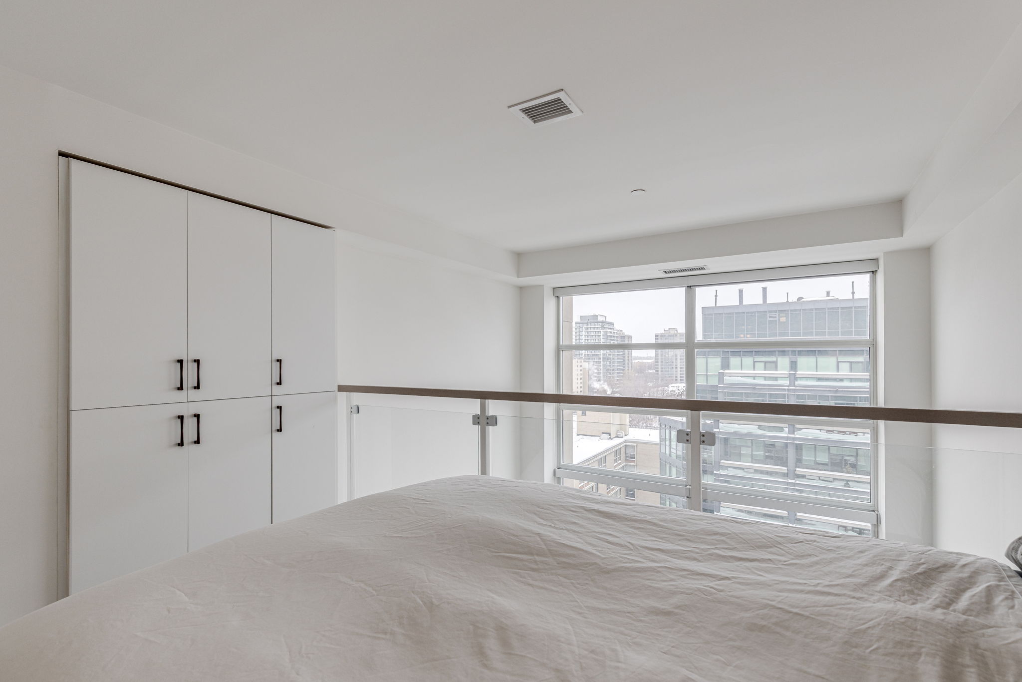 Toronto property showcase — delivered property photograph 19