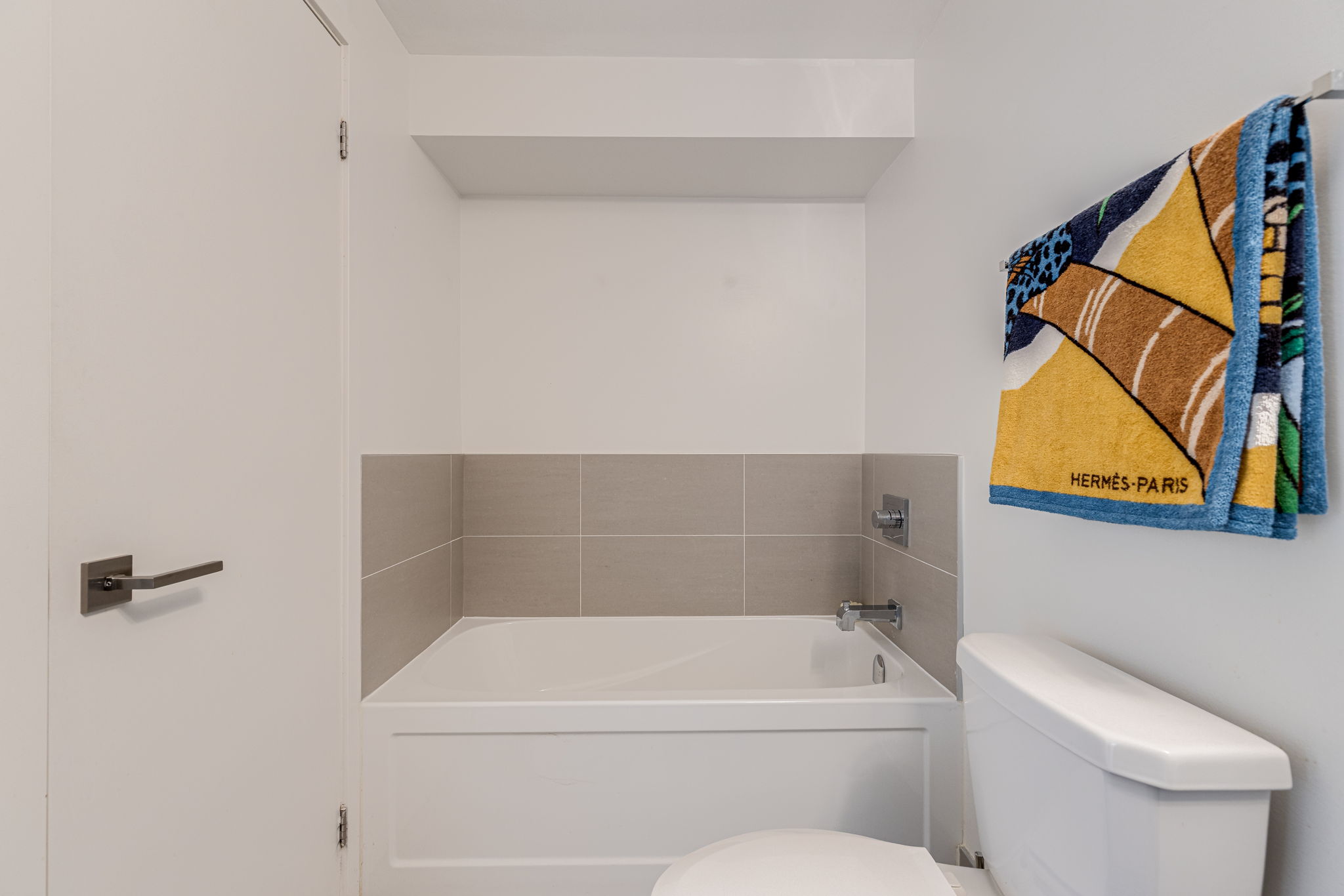 Toronto property showcase — delivered property photograph 24