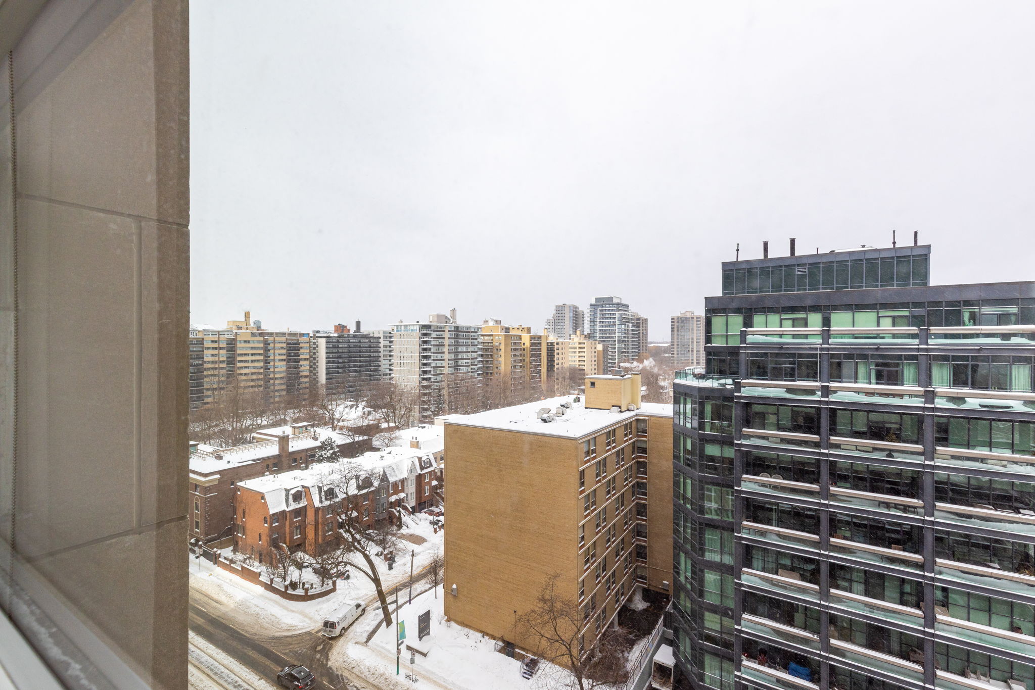 Toronto property showcase — delivered property photograph 27