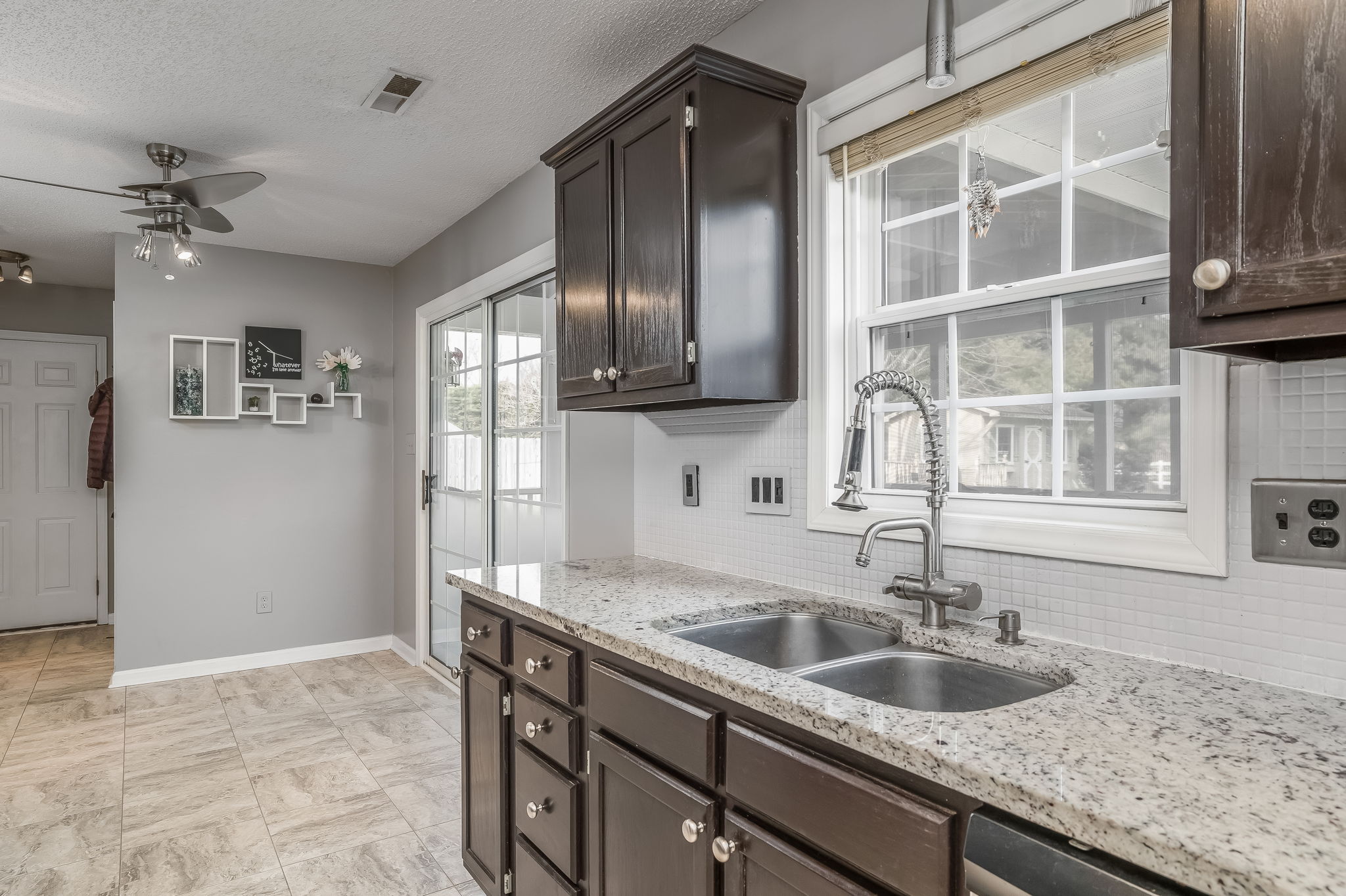 111 Stapleton Way-11