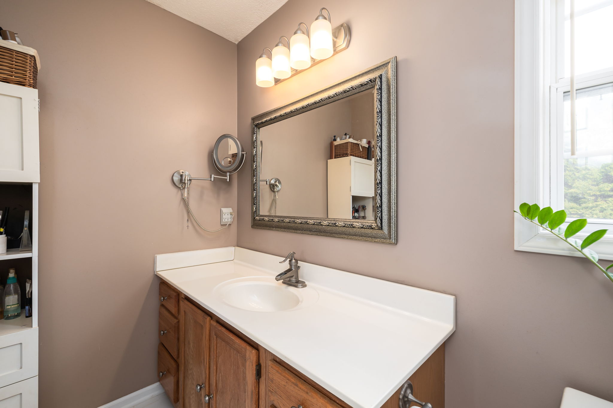 111 Stapleton Way-20