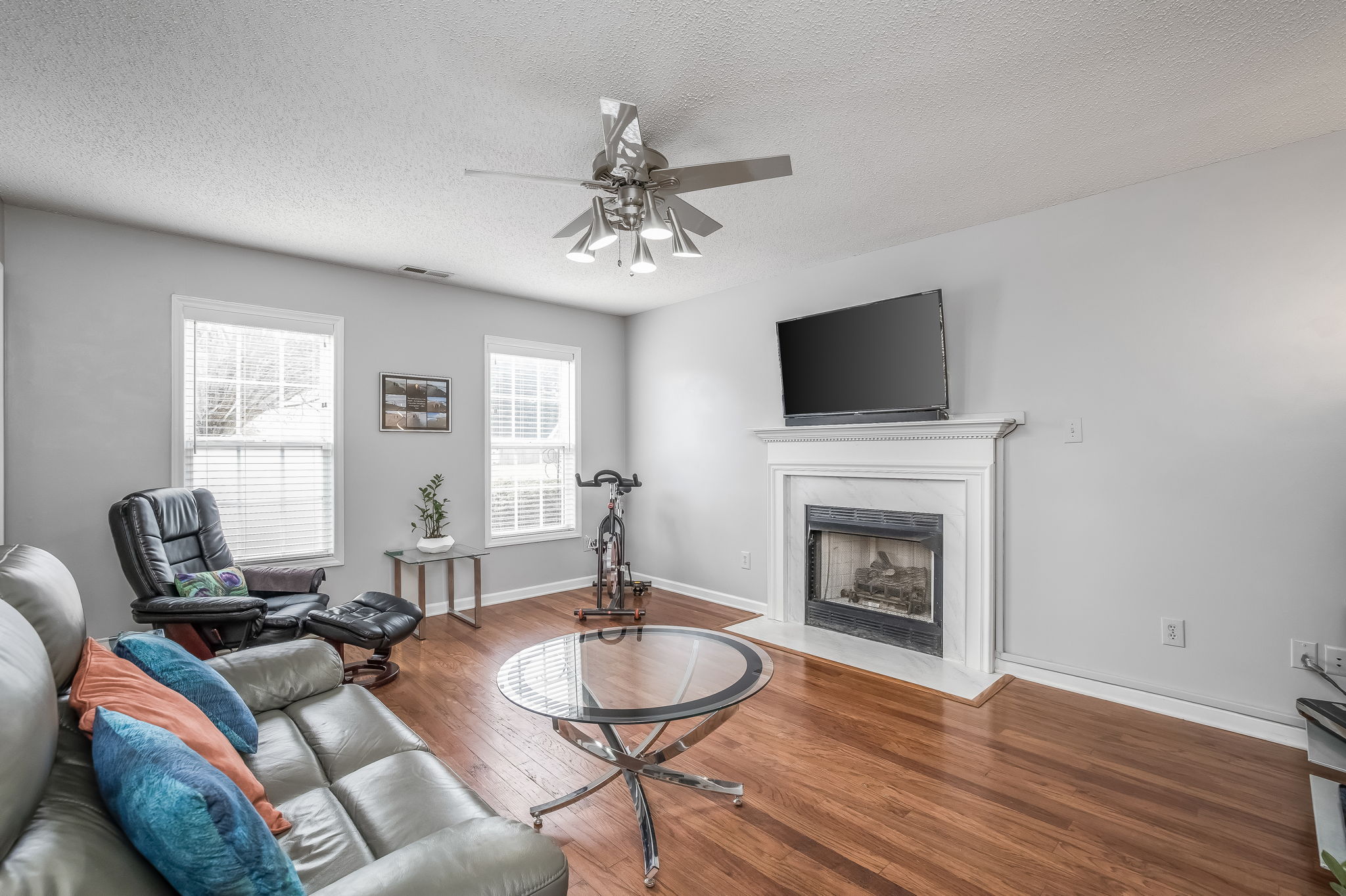 111 Stapleton Way-15