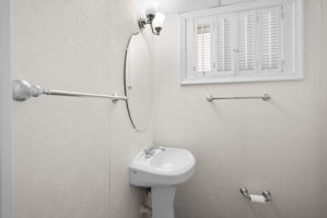 Main Level Powder Roon