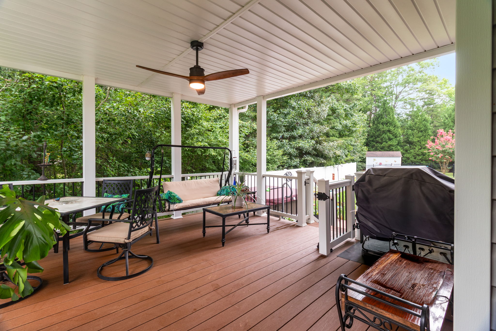 111 Tree Trop Ln-25