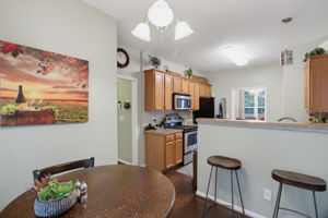 111 Tree Trop Ln-9