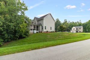 111 Tree Trop Ln-32