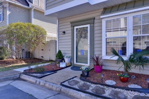 111 Watson Dr, Newport News, VA 23602, USA Photo 2