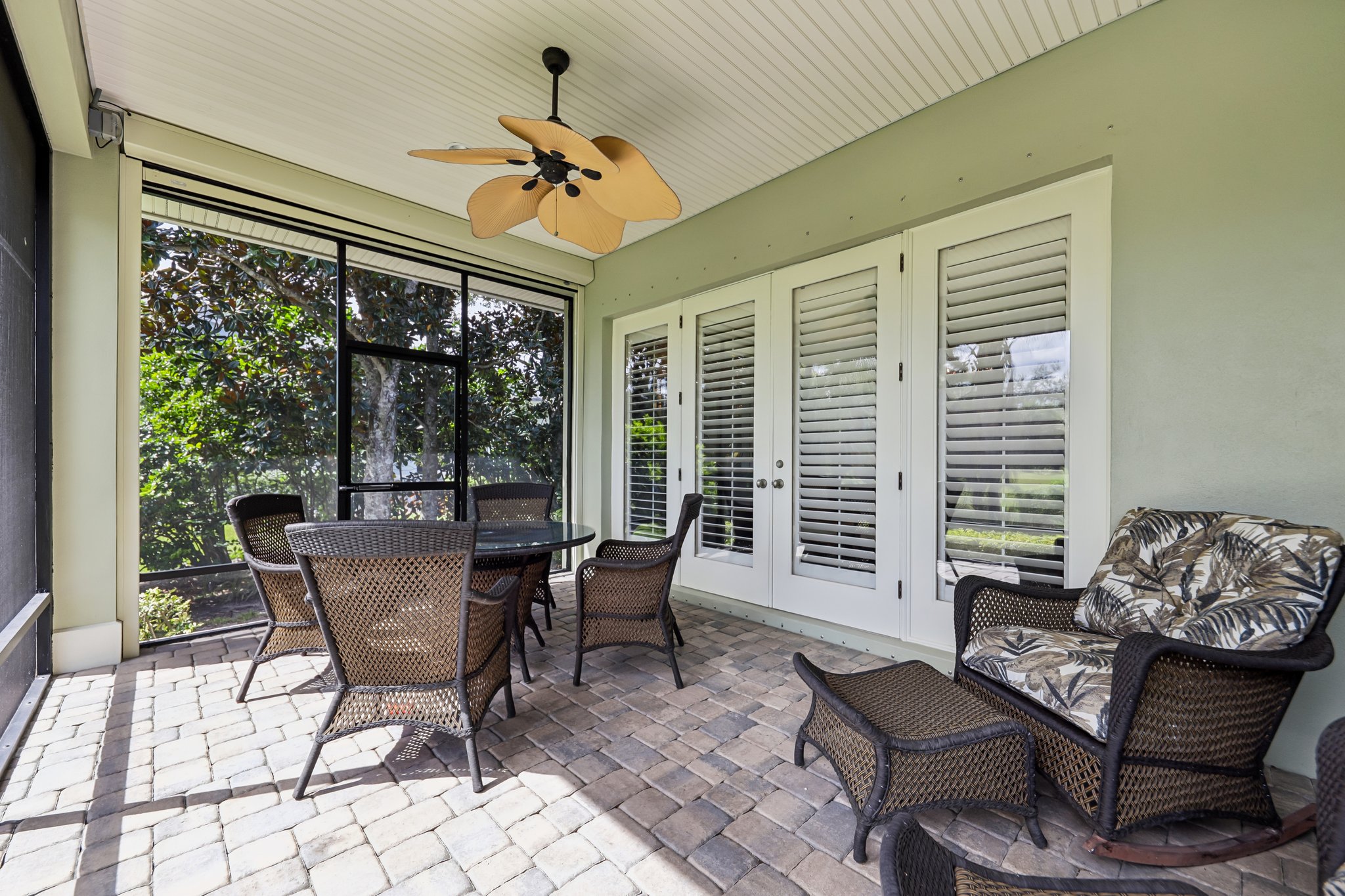 Carolina Cir SW-S2210-046.jpg