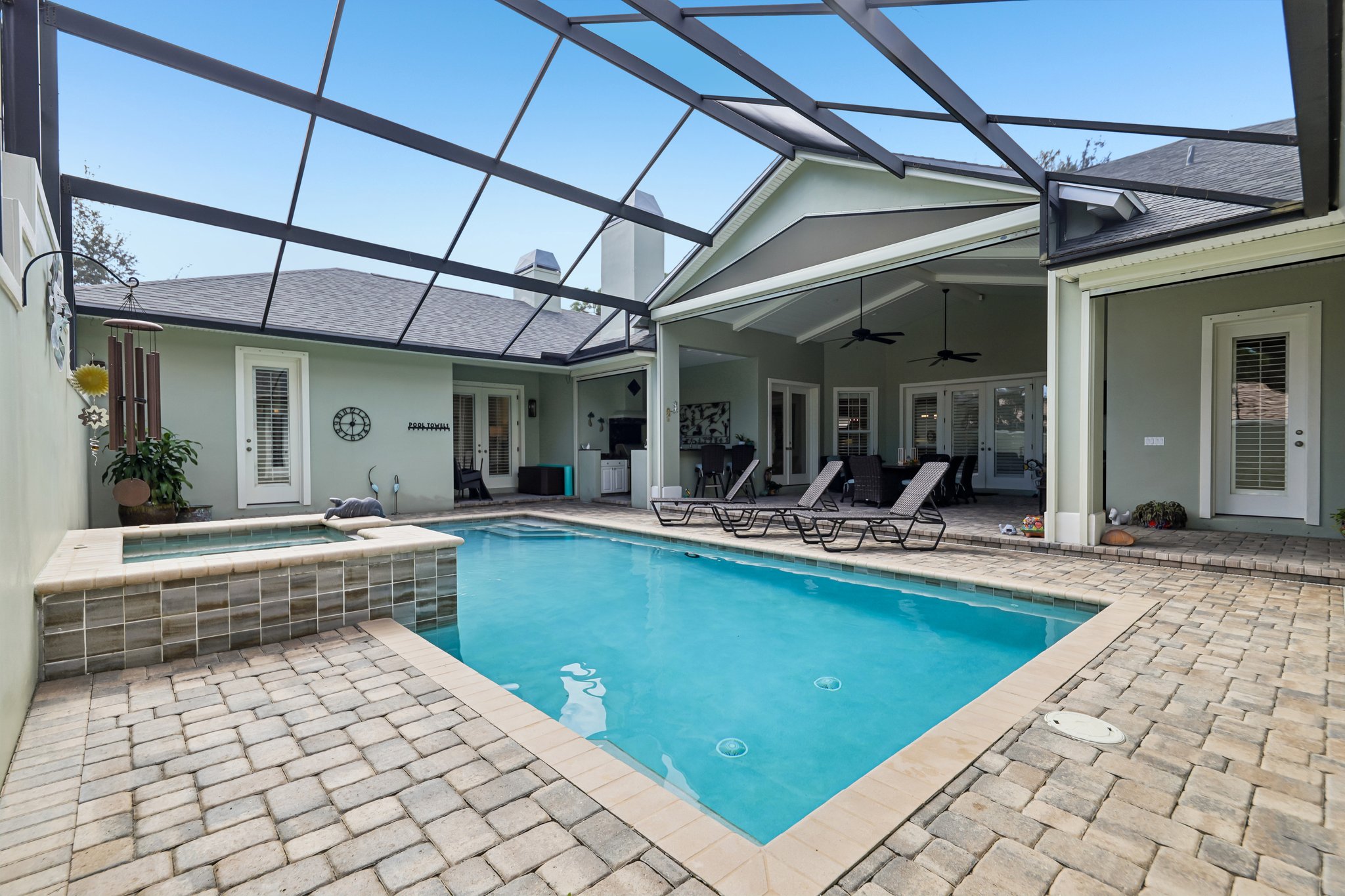 Carolina Cir SW-S2210-049.jpg