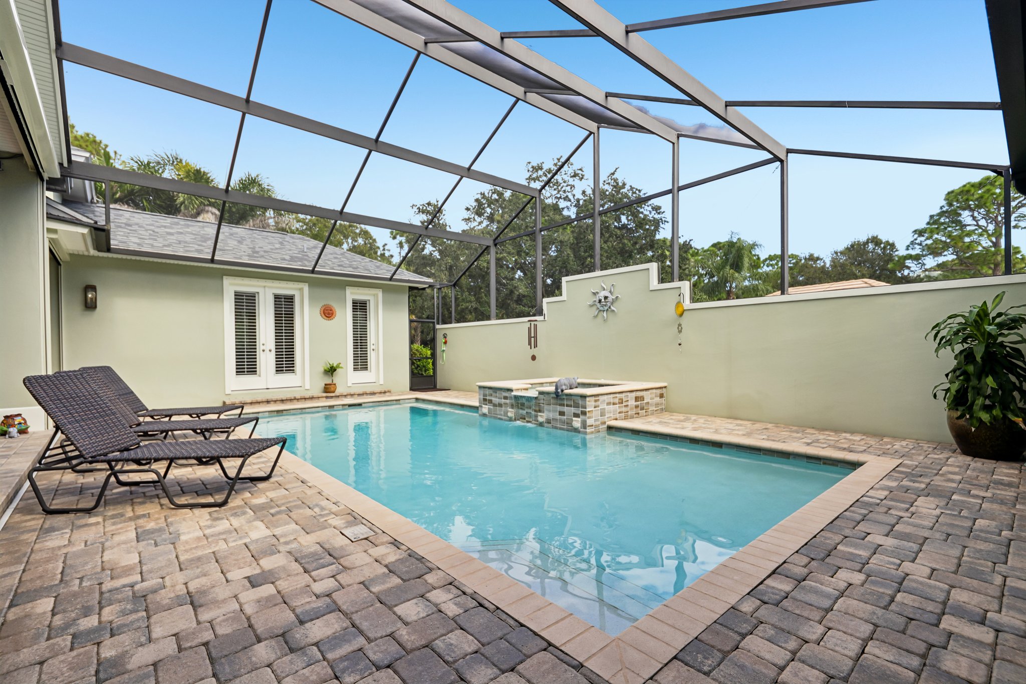 Carolina Cir SW-S2210-050.jpg