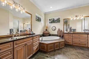 Carolina Cir SW-S2210-039.jpg