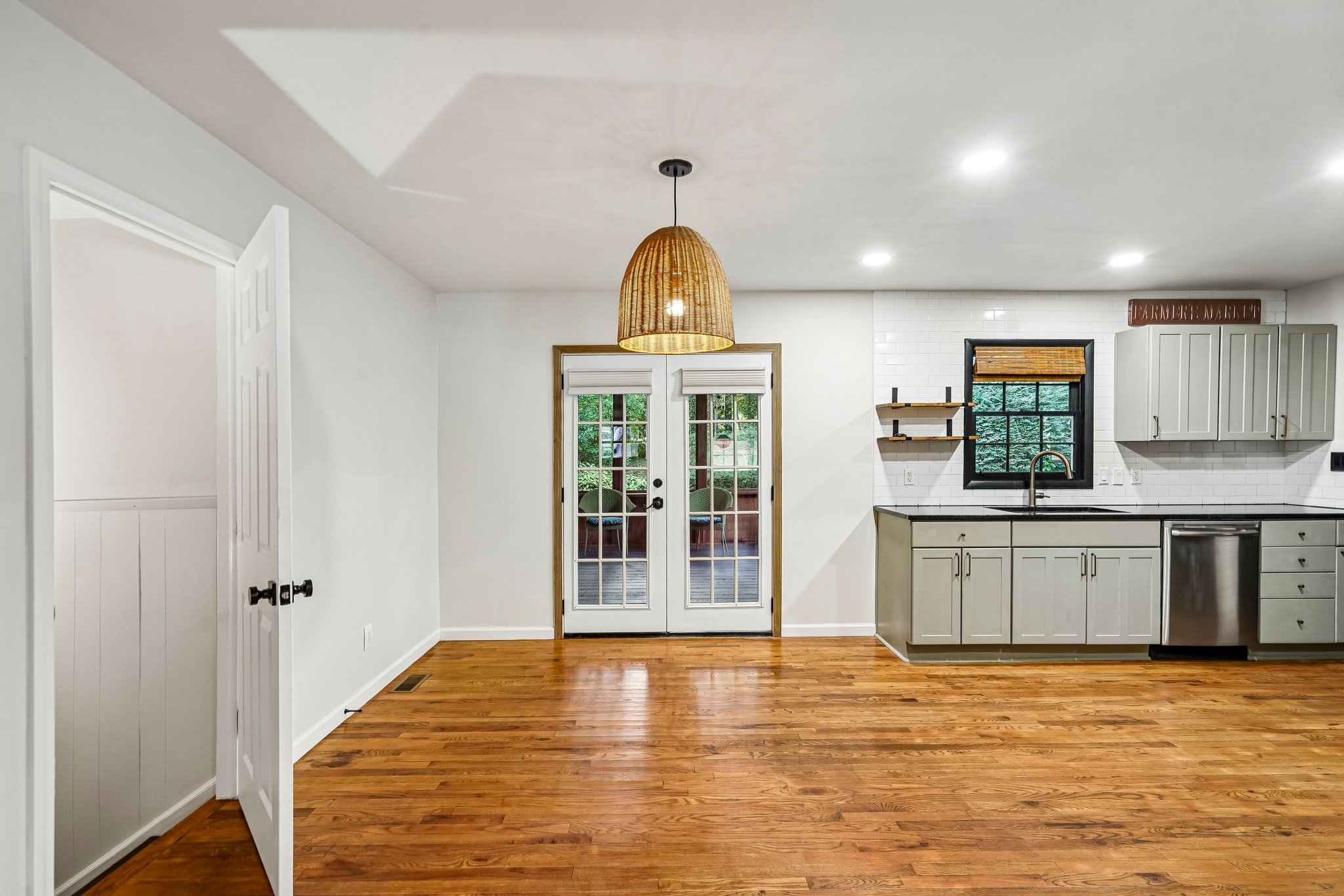 Creekdale Dr-S1710-008.jpg