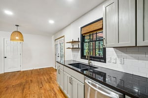 Creekdale Dr-S1710-015.jpg