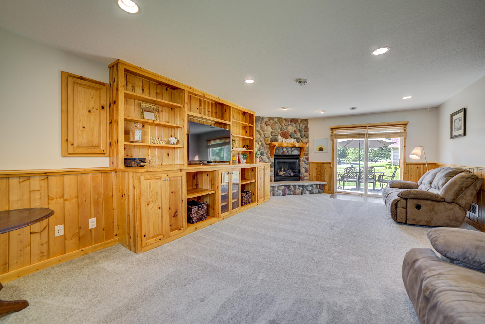 22 FamilyRoom