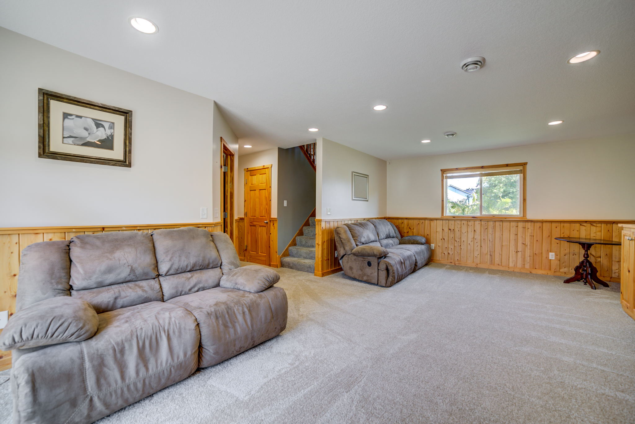 24 FamilyRoom