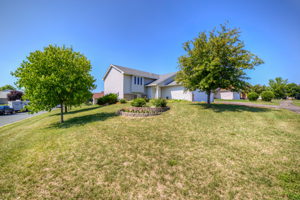 2 ExteriorFront