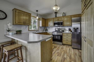 12 Kitchen