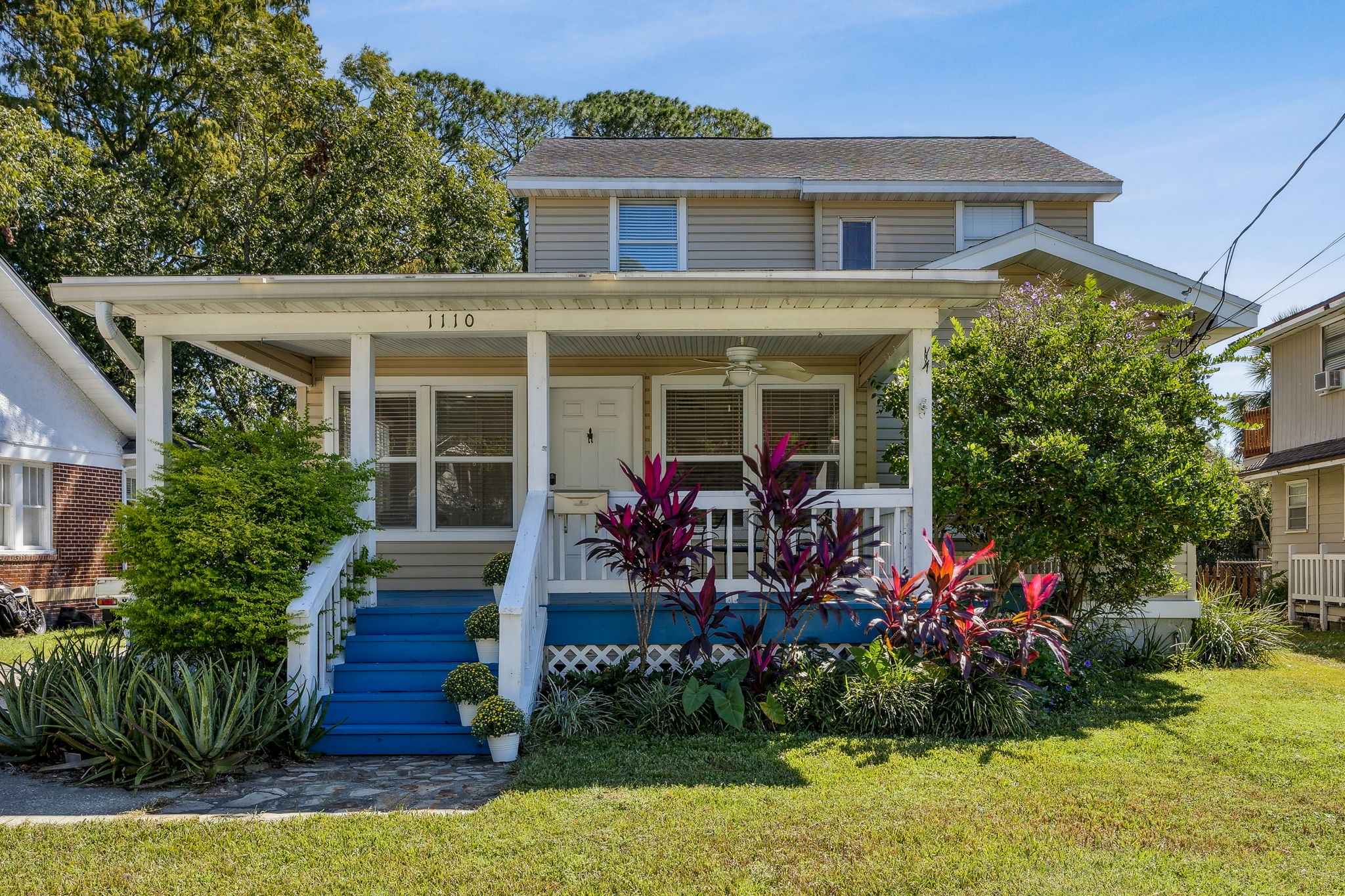 Welcome to 1110 Riviera St