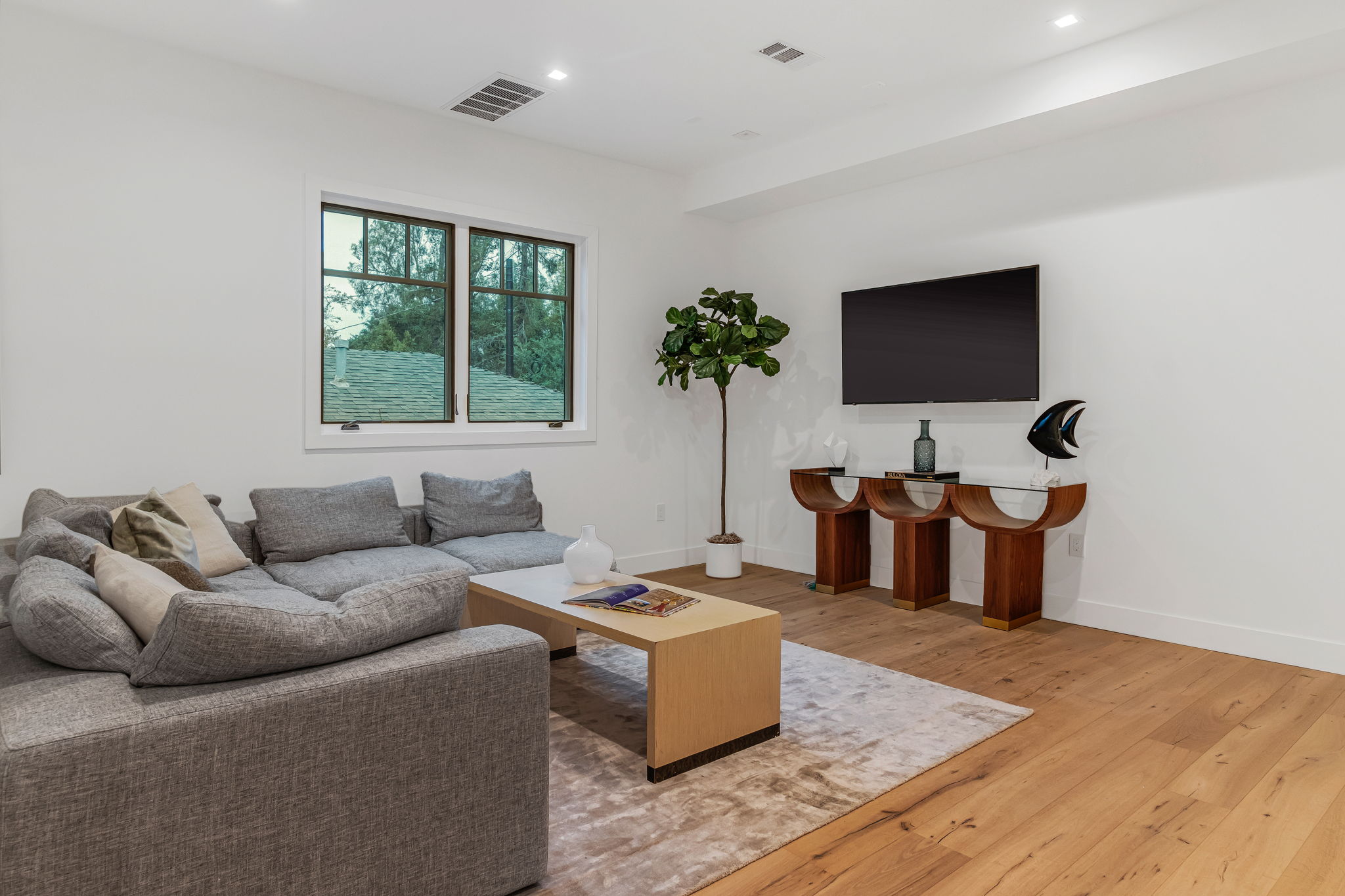 1110 Carmelinia-25