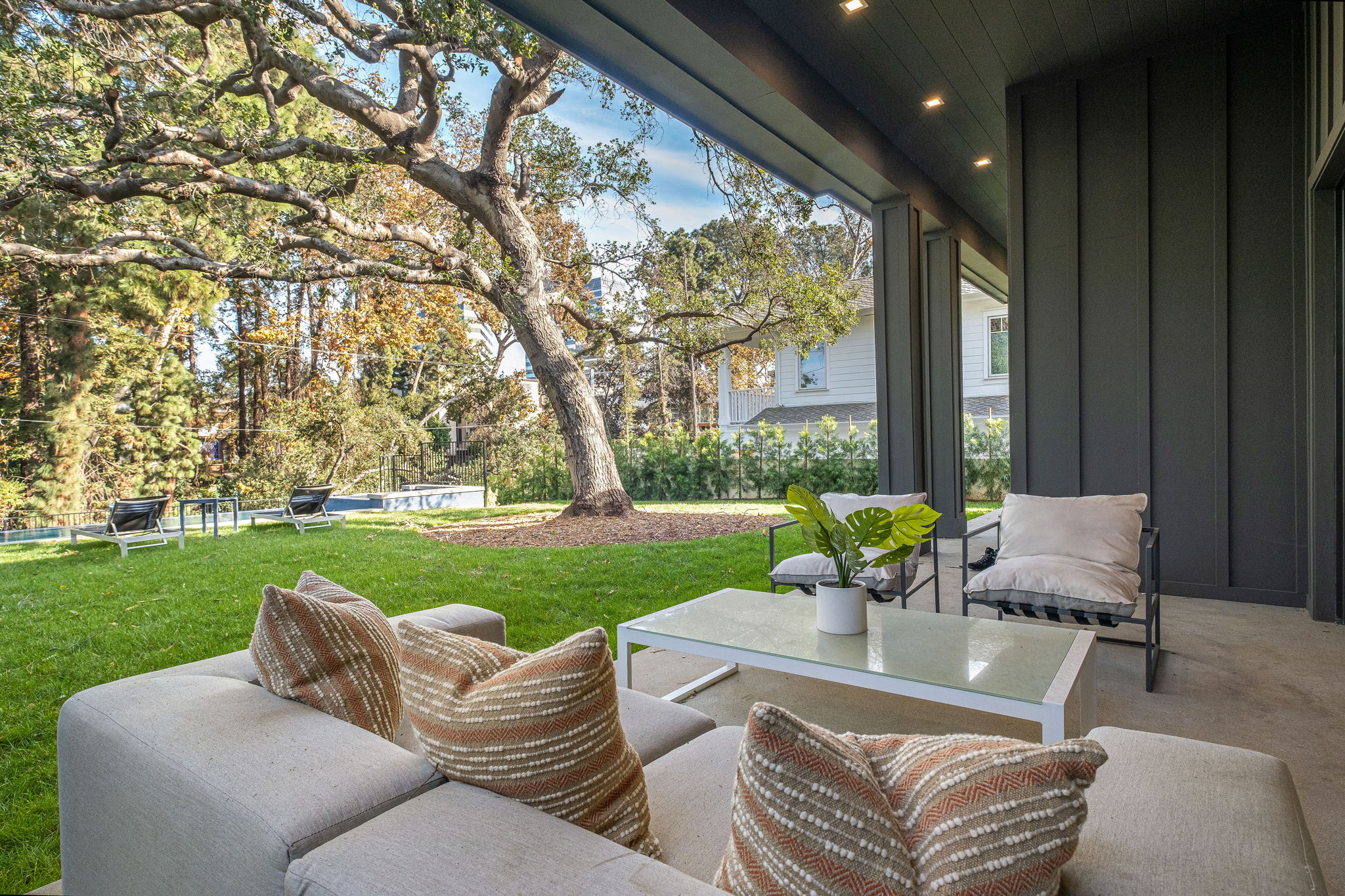 1110 Carmelina-40