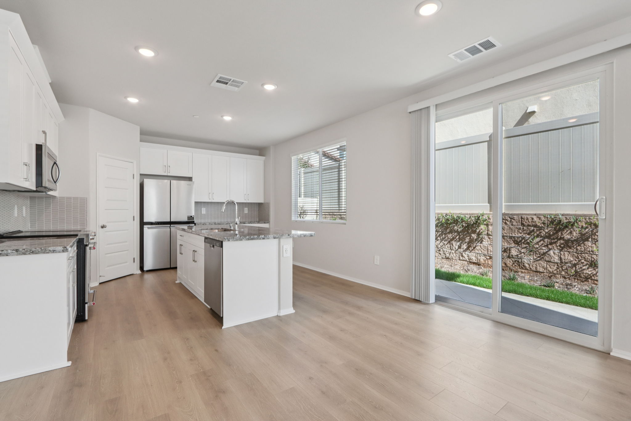 So Cal - Willow at Live Oak - 1110 Tropic Ct Redlands CA 92374 - 009