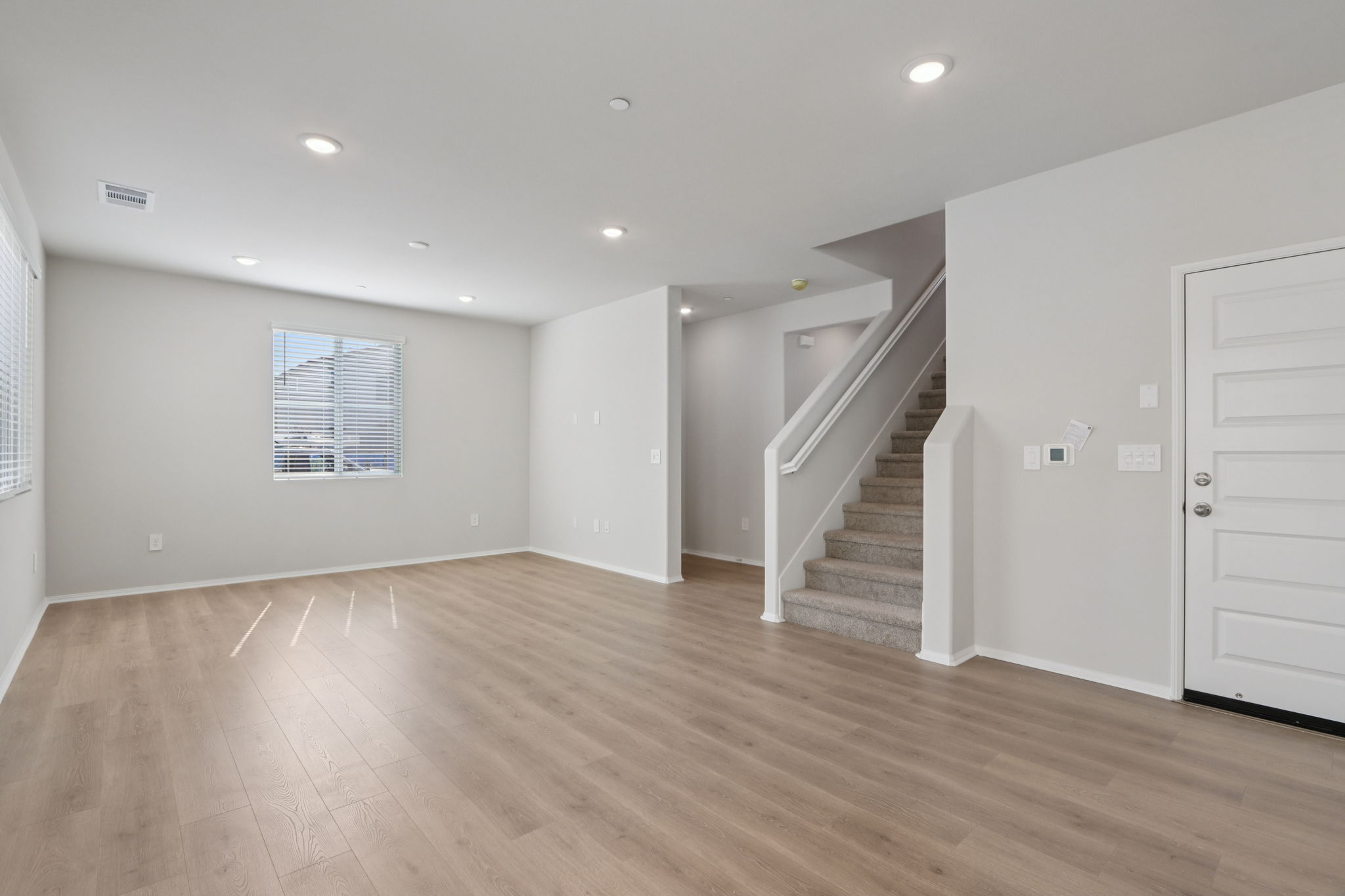 So Cal - Willow at Live Oak - 1110 Tropic Ct Redlands CA 92374 - 010