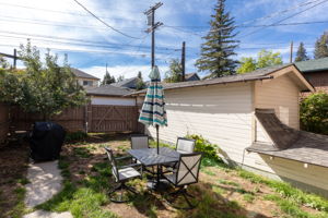  Photo 40