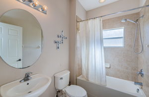 Bathroom 1A