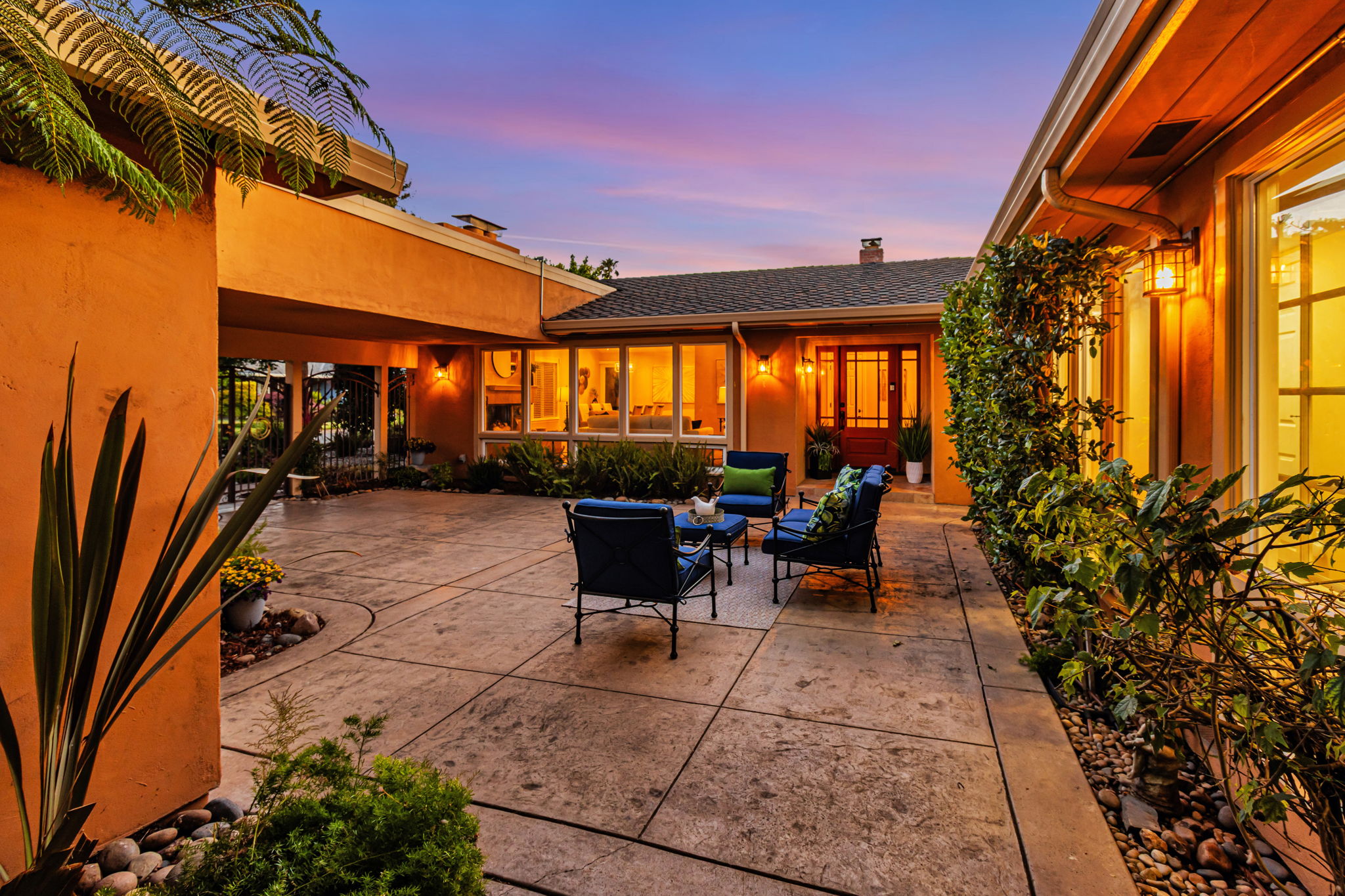 021_TWILIGHT_ 1111 Arnott Way