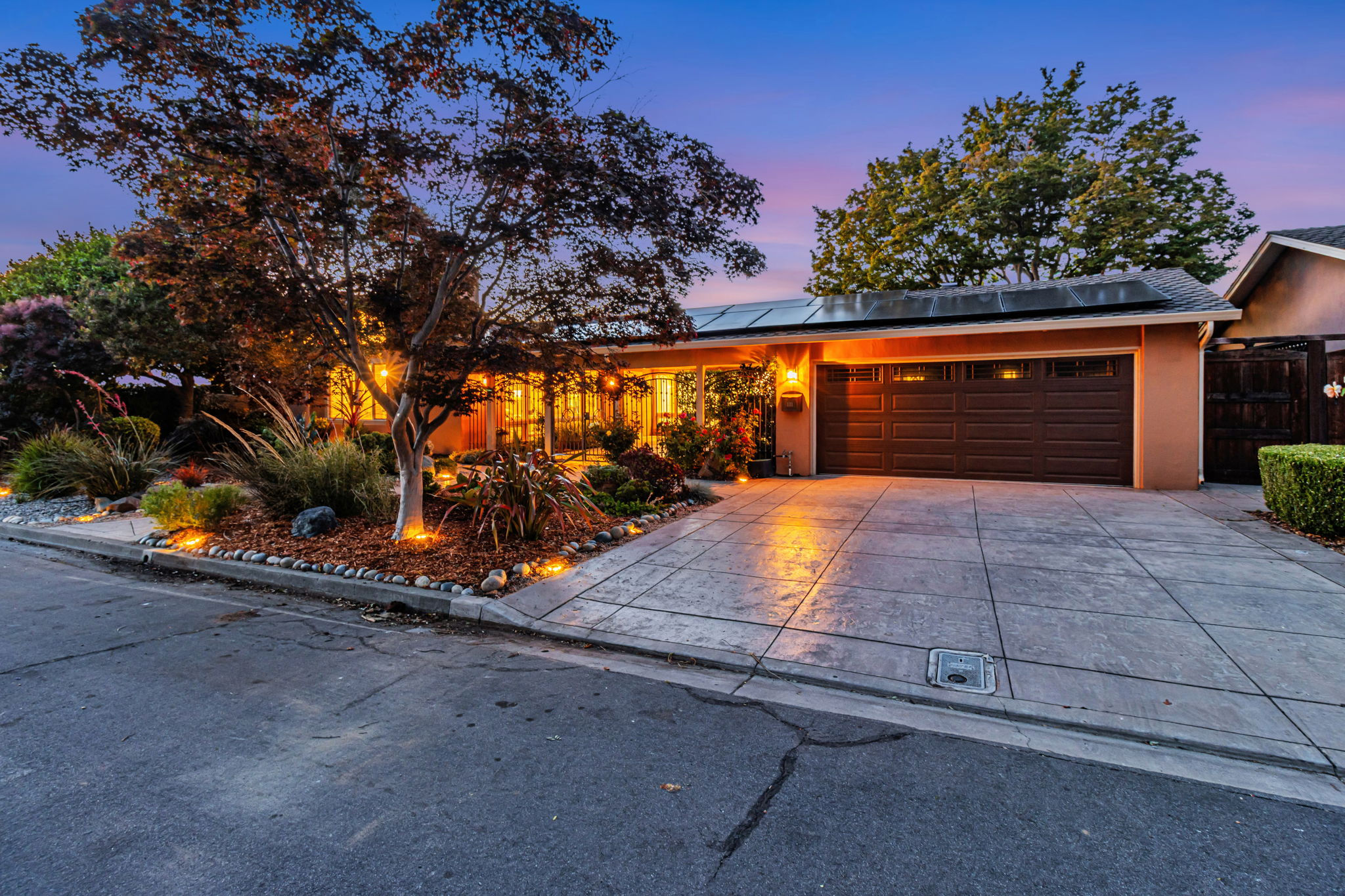 034_TWILIGHT_ 1111 Arnott Way