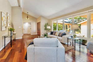 011_1111 Arnott Way  Campbell