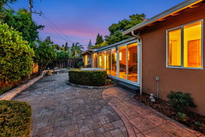 039_TWILIGHT_ 1111 Arnott Way