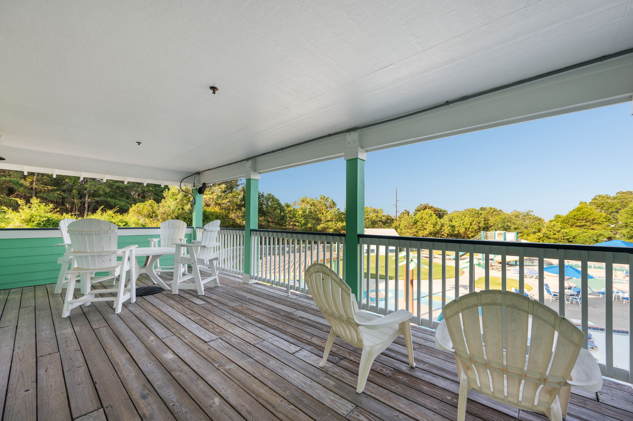 Bermuda-Bay-Community-Clubhouse-Banquet-Room-Balcony