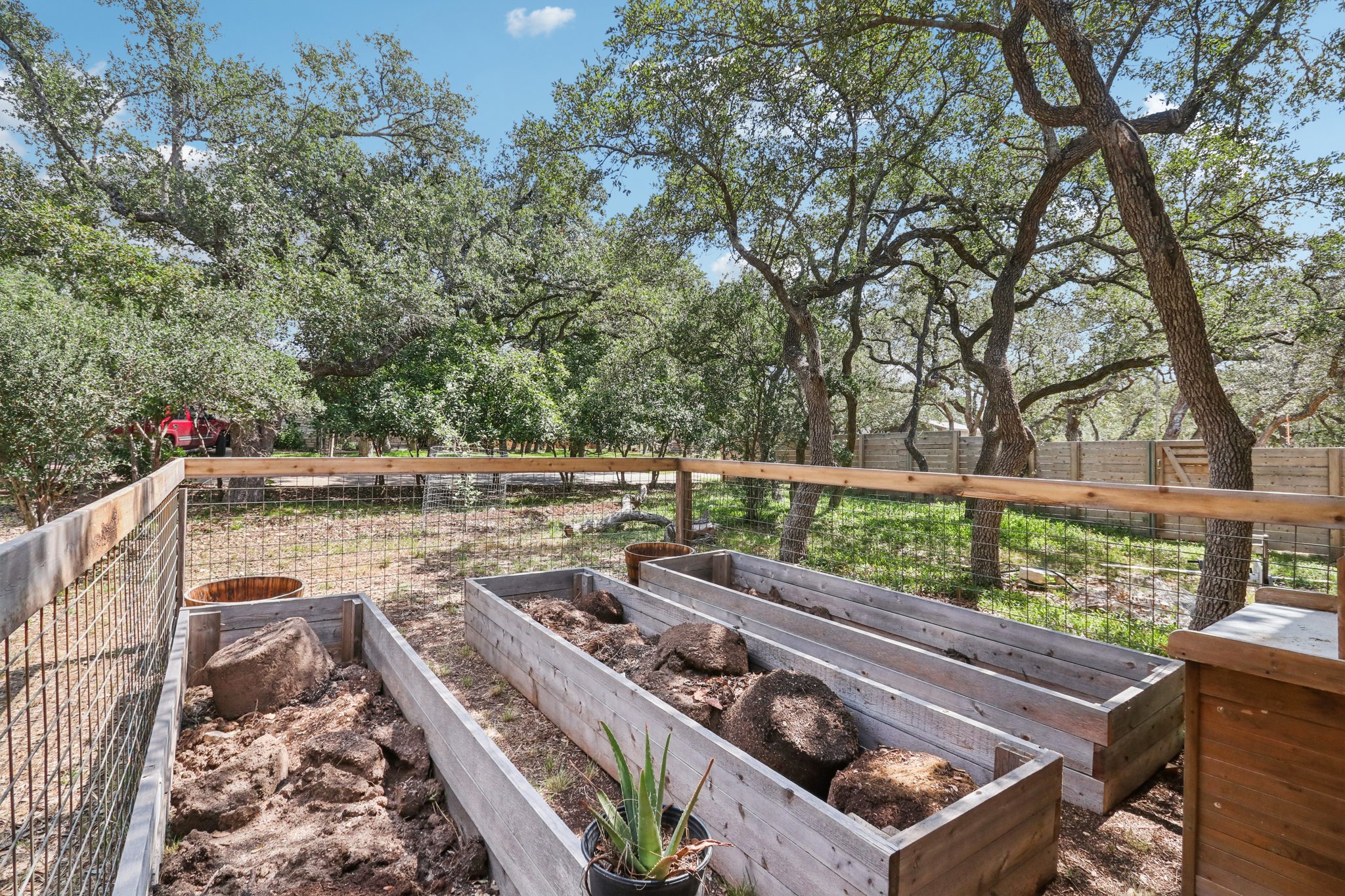 Canyonwood Dr-S1209-057.jpg
