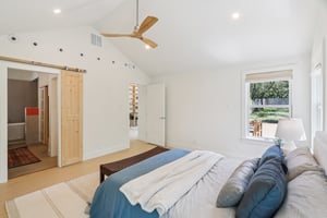 Canyonwood Dr-S1209-040.jpg