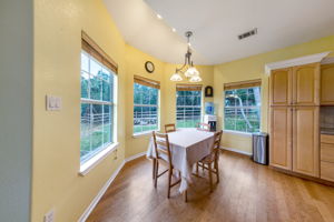 Kitchen/Eating Area