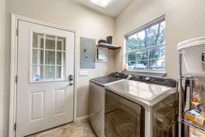 Laundry Room - washer/dryer included