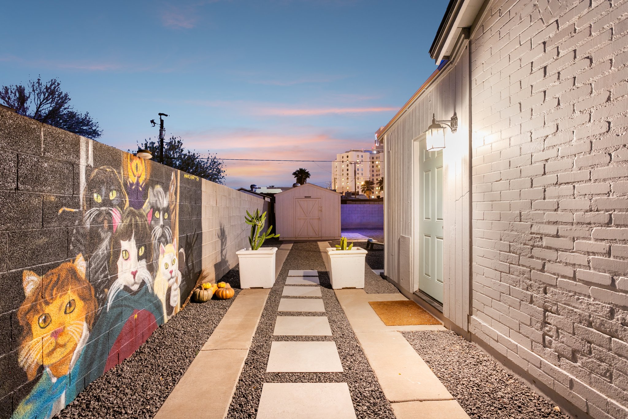 1111 E Coronado Rd, Phoenix, AZ 85006 - 014.jpg