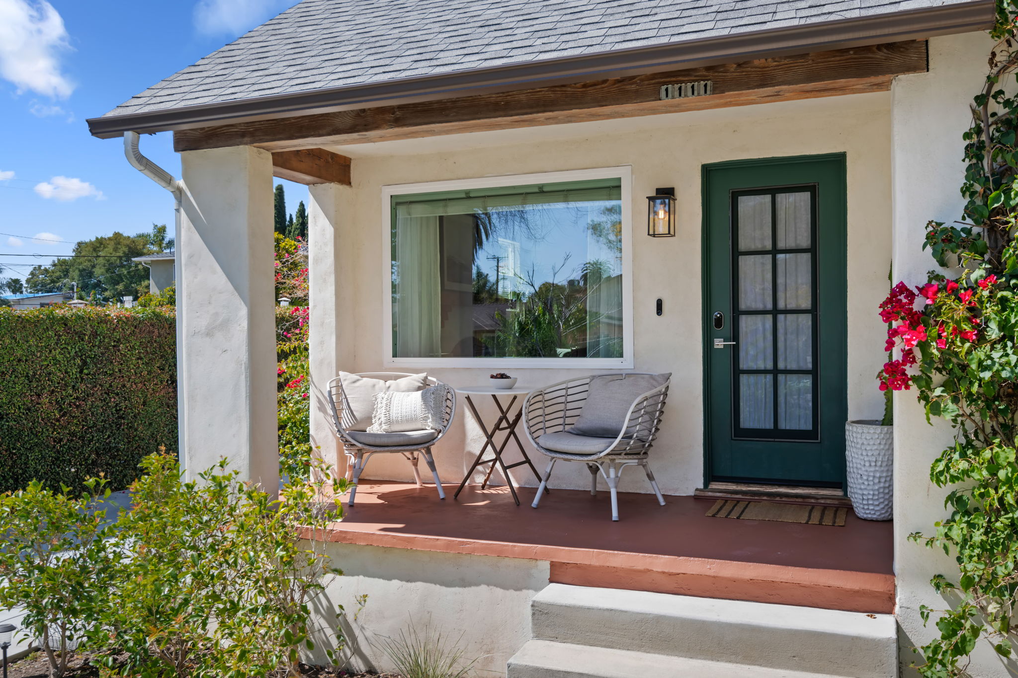 03 - Porch