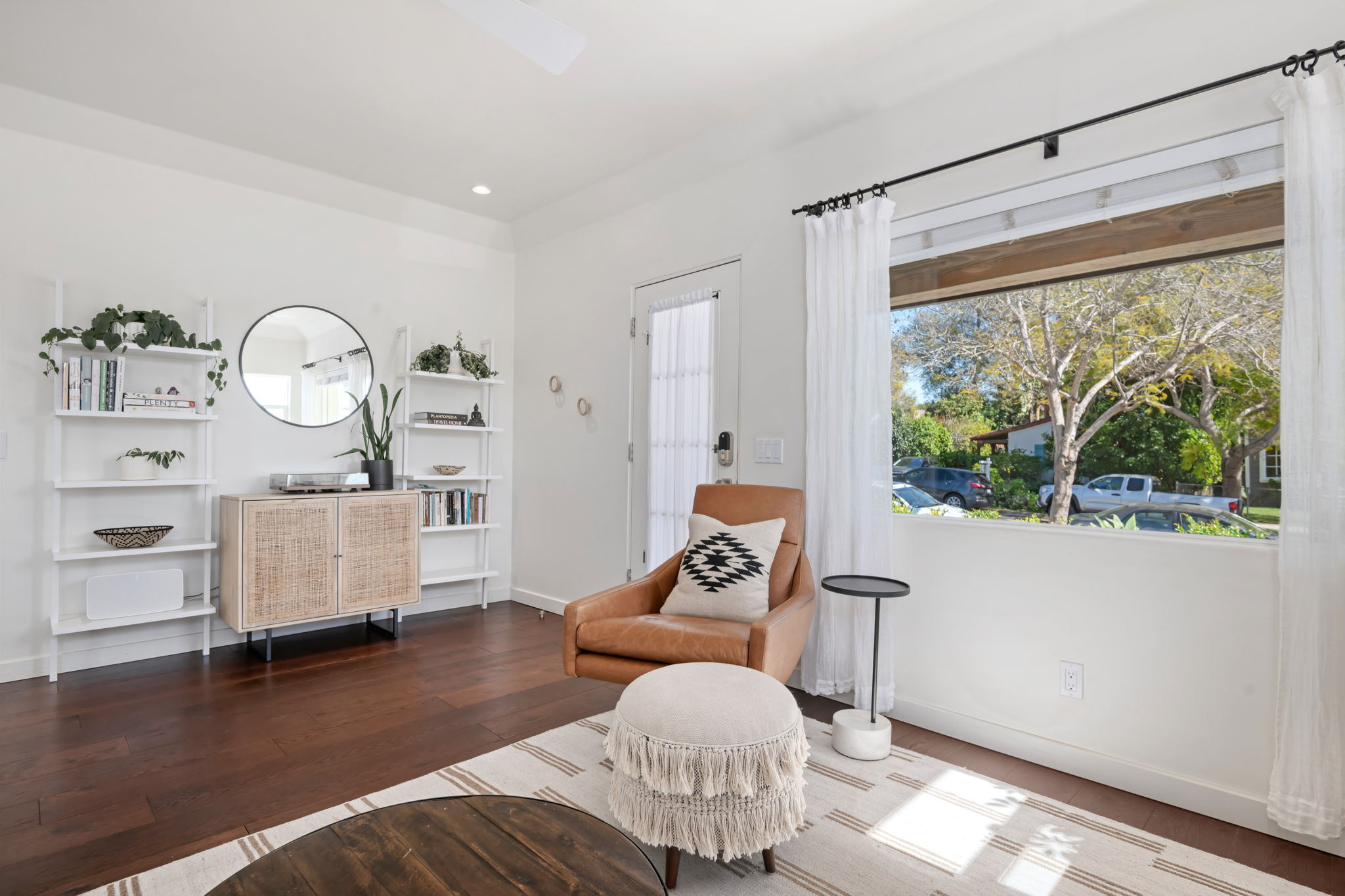 07 - Living Room