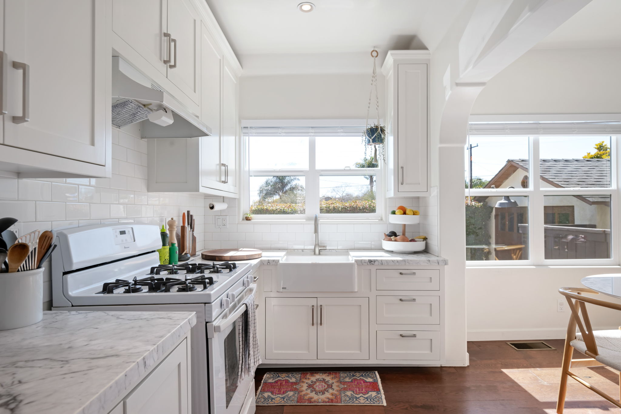 08 - Kitchen