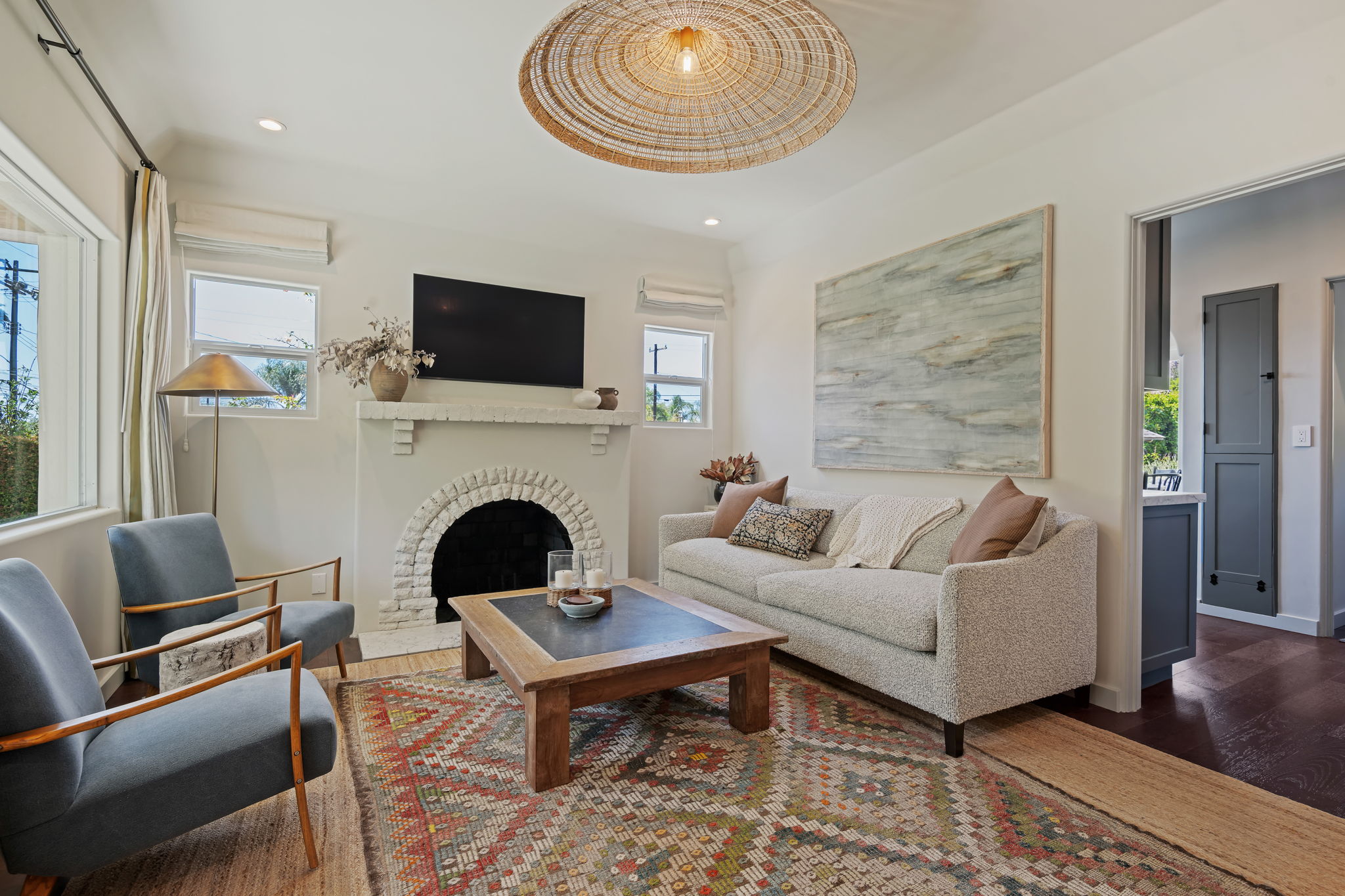 06-Living Room