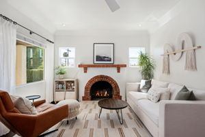05 - Living Room